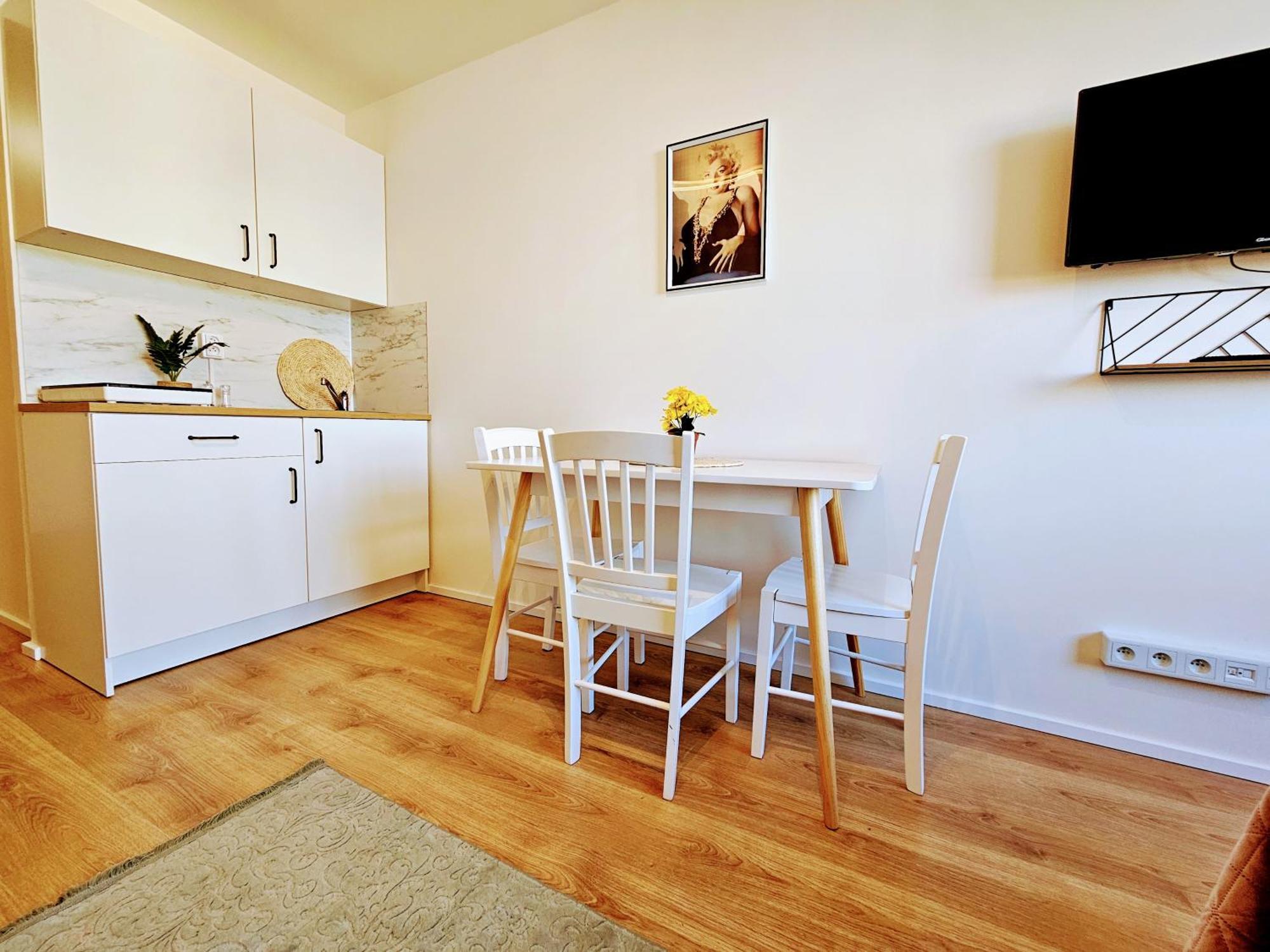 Live Apartment